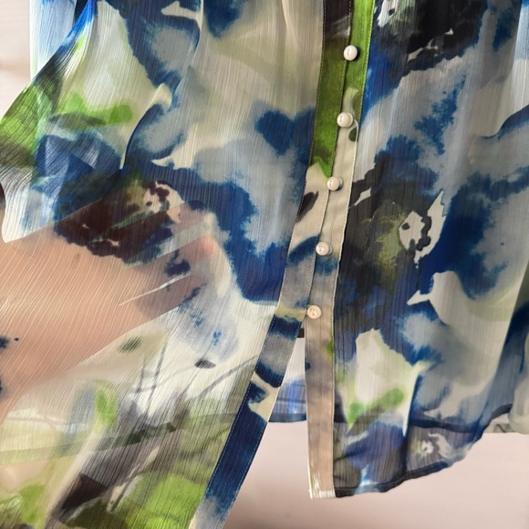 Button down Blouse - Picture 8 of 11